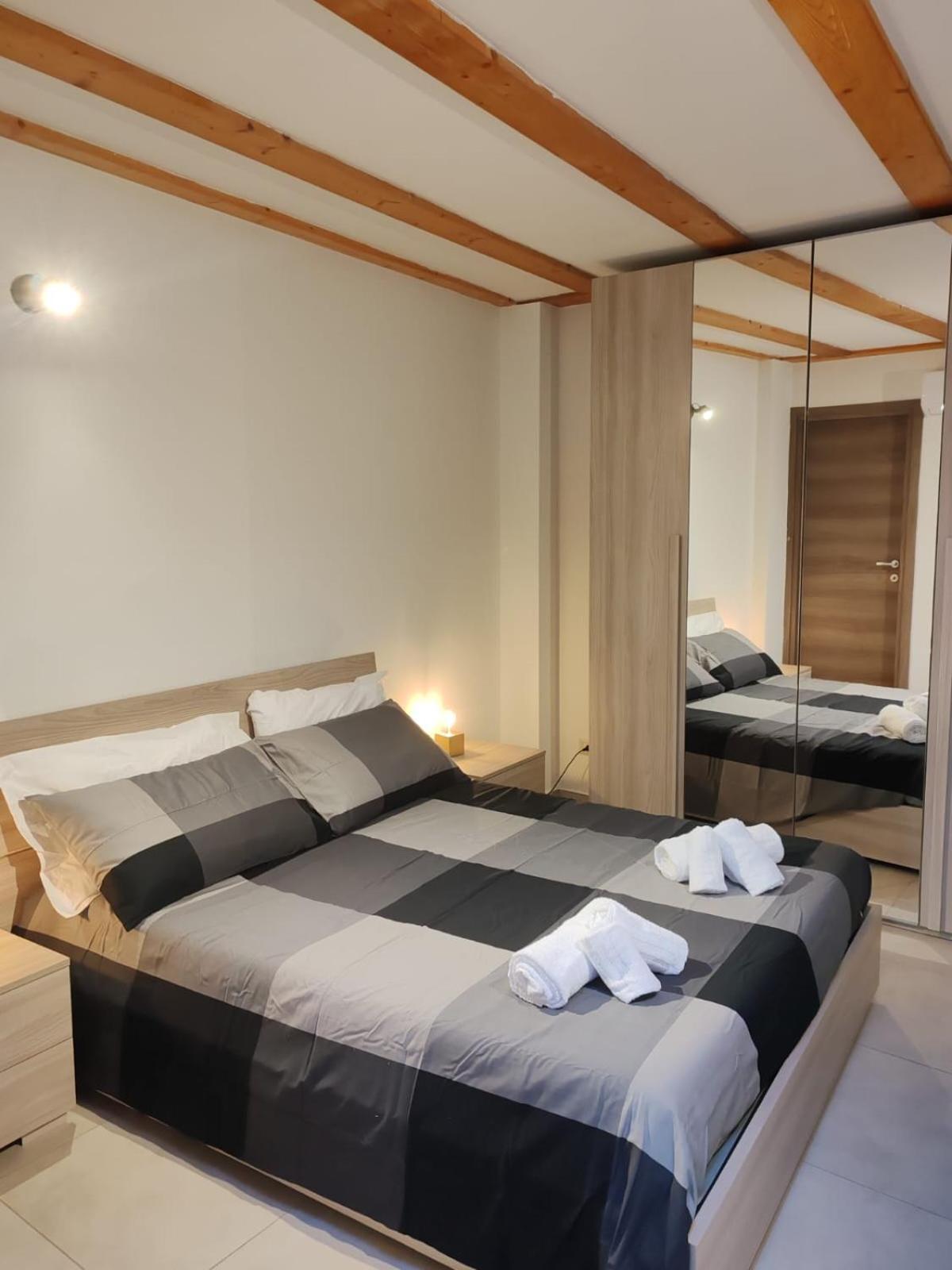 הוילה Etna Garden House: Oasis In The Heart Of קטאניה מראה חיצוני תמונה